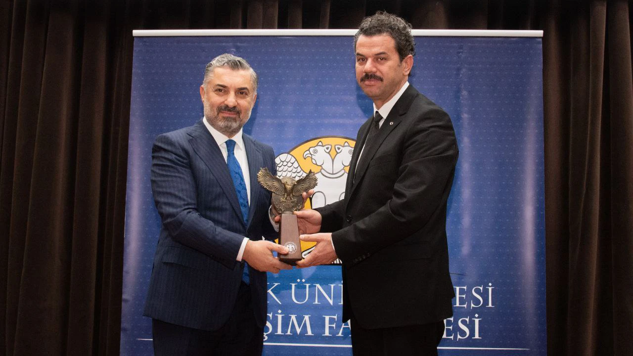 RTÜK Başkanı Şahin, Selçuk Üniversitesinde dezenformasyonla mücadeleyi anlattı